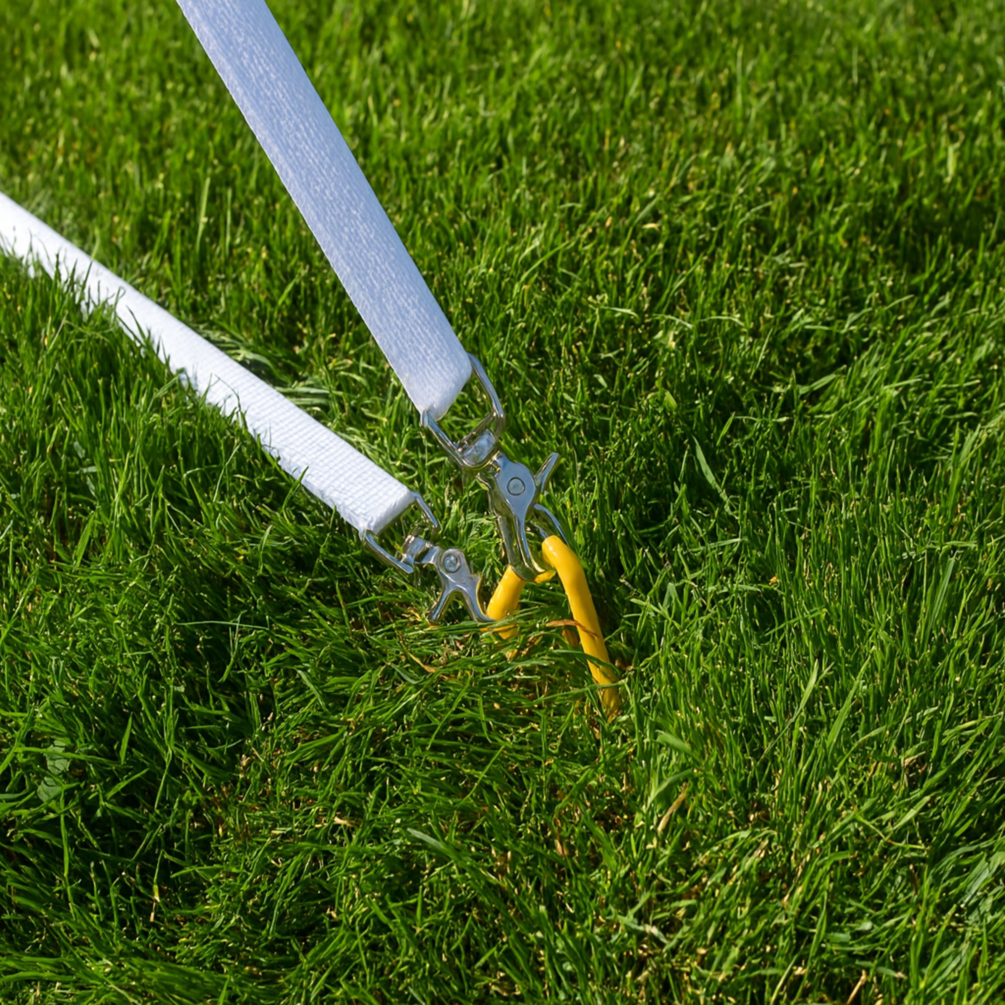 Elite Outdoor Movies 10' Nano Outdoor Cinema System