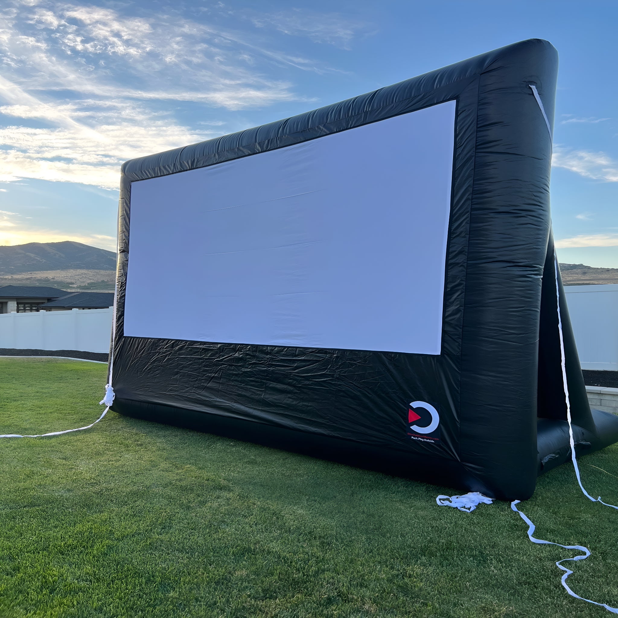 Elite Outdoor Movies Professional 13' Inflatable Screen