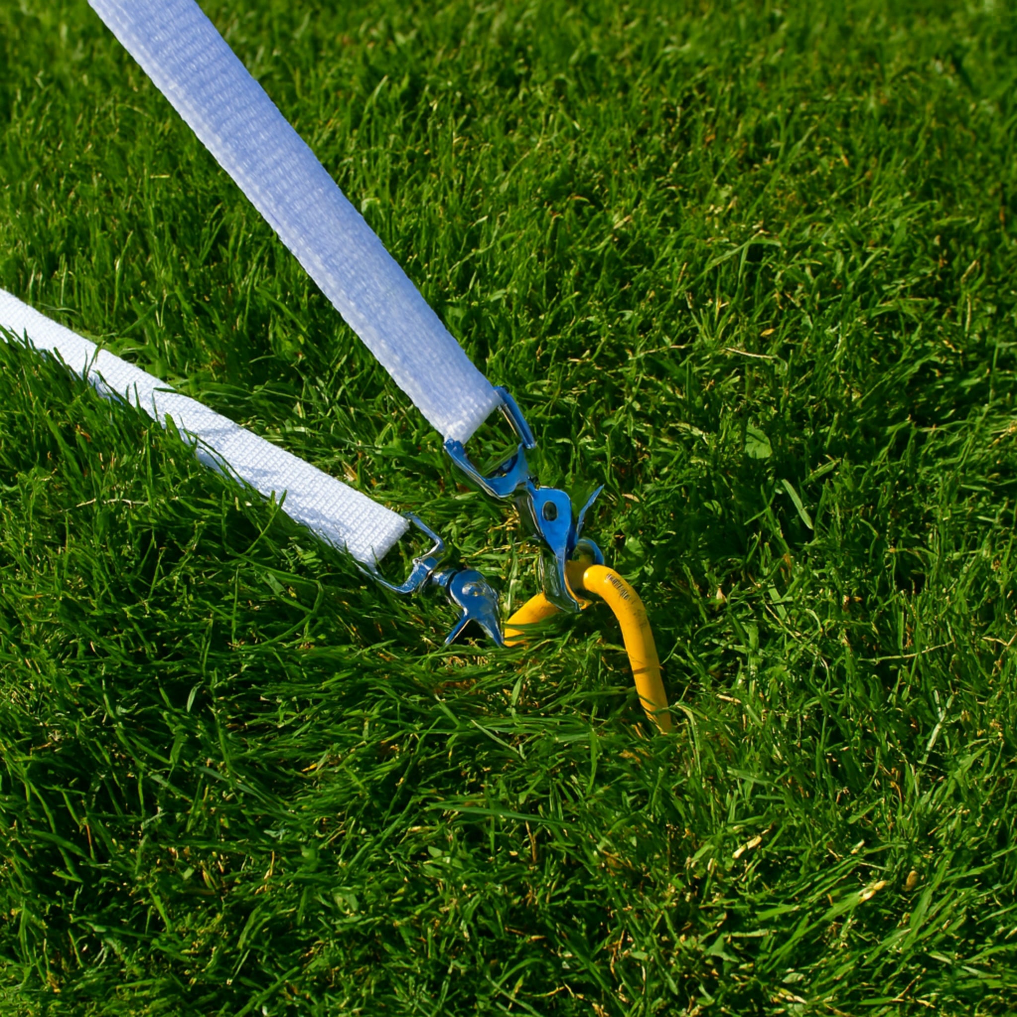 Elite Outdoor Movies 20' Professional Outdoor Cinema System