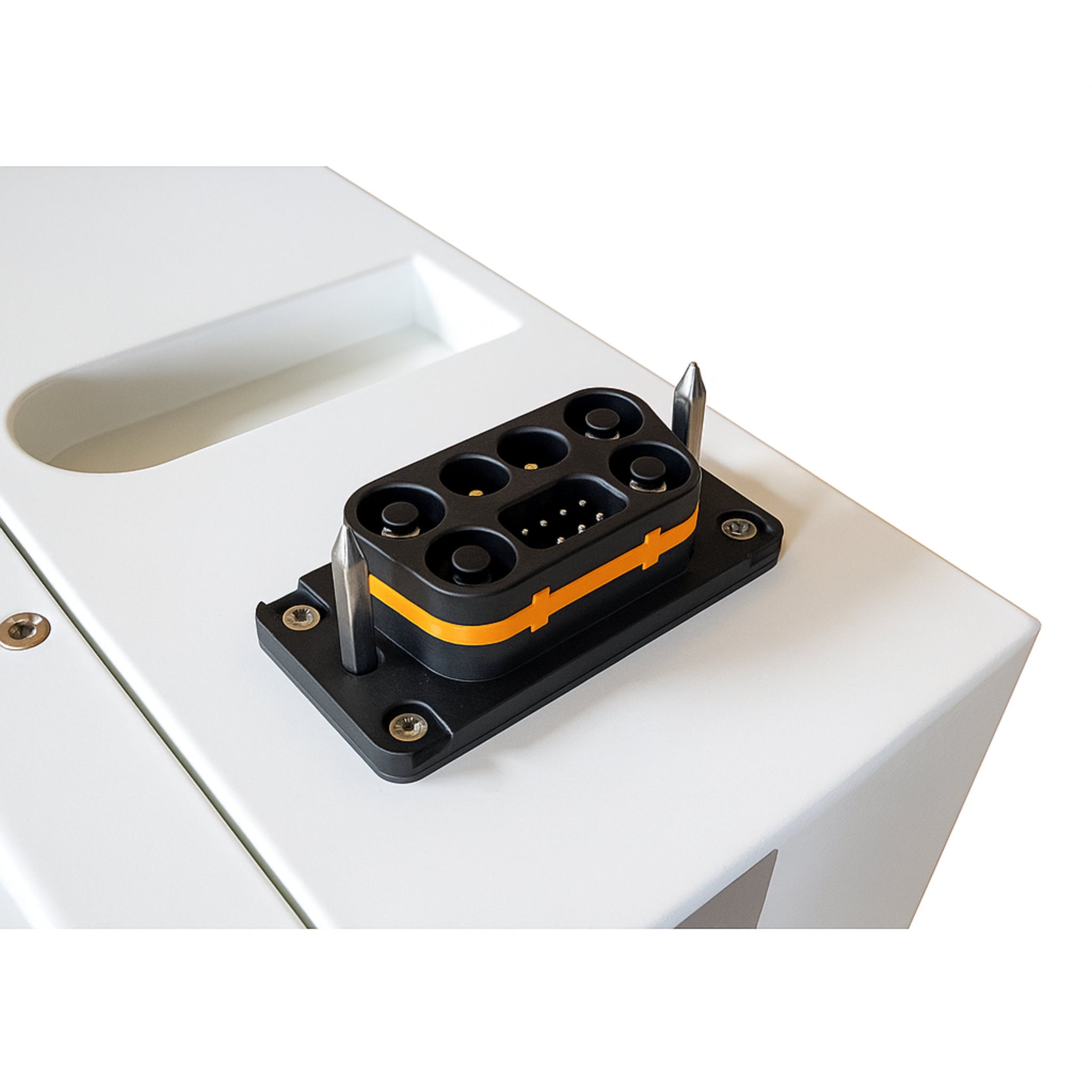 2.2KW Complete Offgrid Solar Kit + 10K 120V/240V OMO E-Line Inverter + 2x 10.24KW OMO E-Line Lithium Battery +2.2KW Solar with Roof Mounting Rails and Wiring