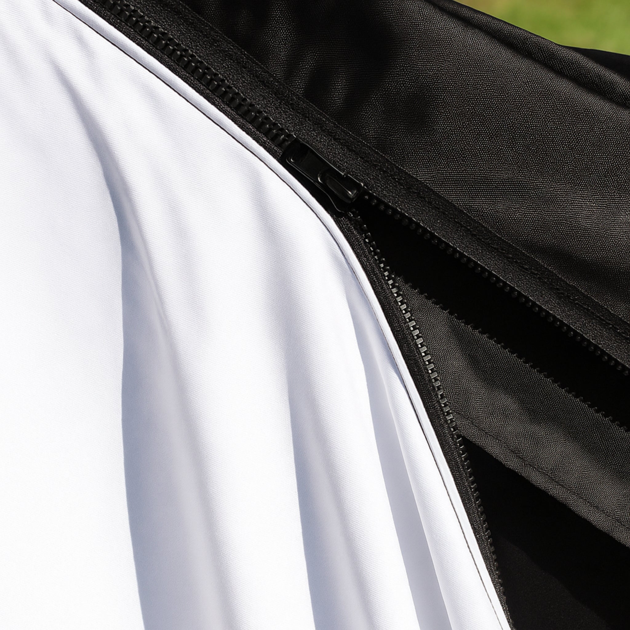 Elite Outdoor Movies 10' Nano Outdoor Cinema System